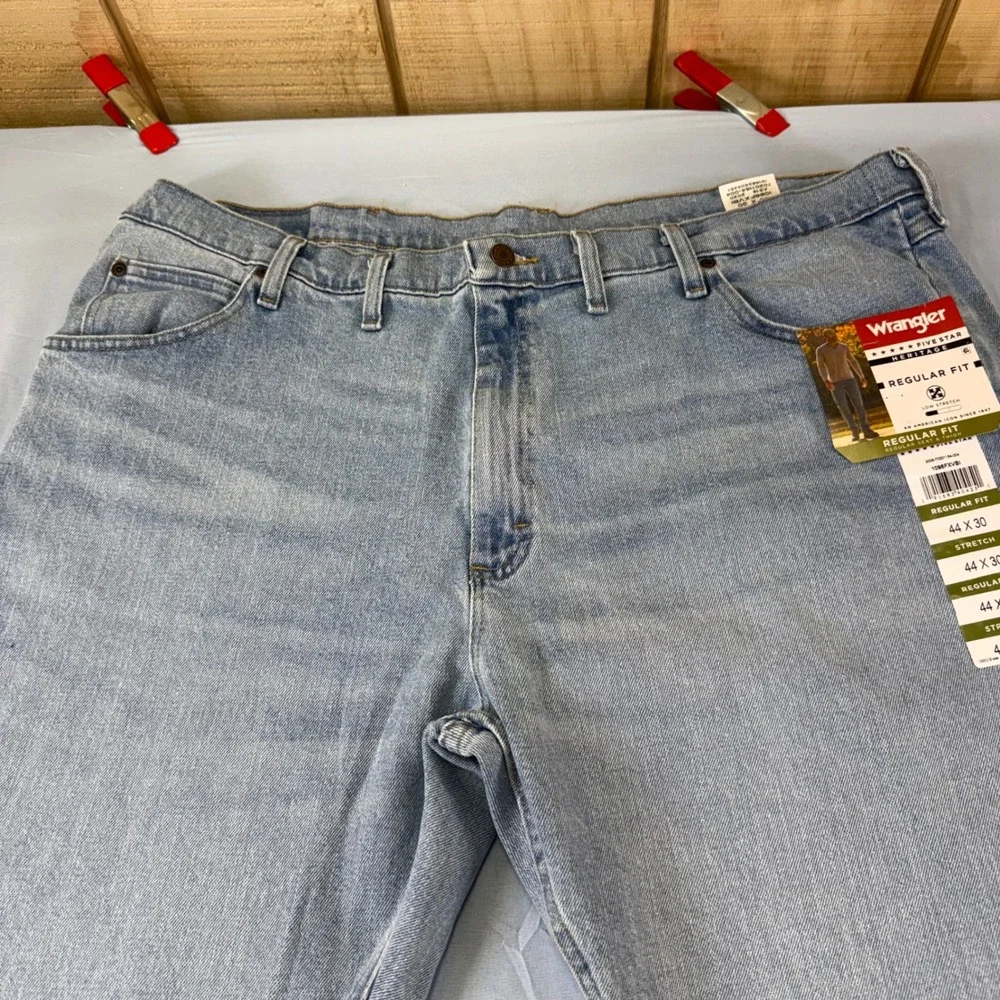 Wrangler Five Star Heritage Mens Regular Fit Jean Light Wash 44x30 1096FXVBI NWT